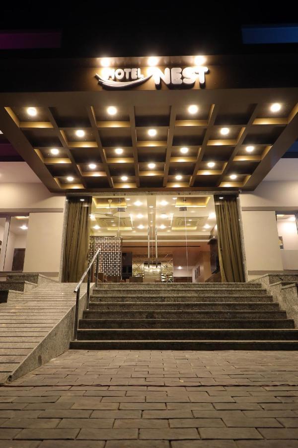 Hotel Nest Bhuj Dış mekan fotoğraf