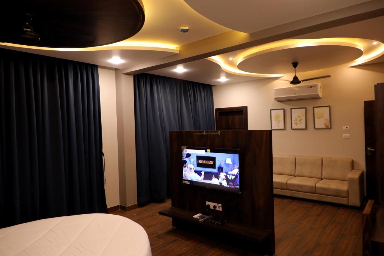 Hotel Nest Bhuj Dış mekan fotoğraf