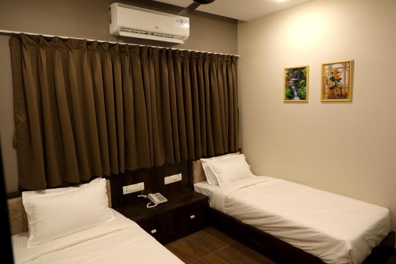 Hotel Nest Bhuj Dış mekan fotoğraf